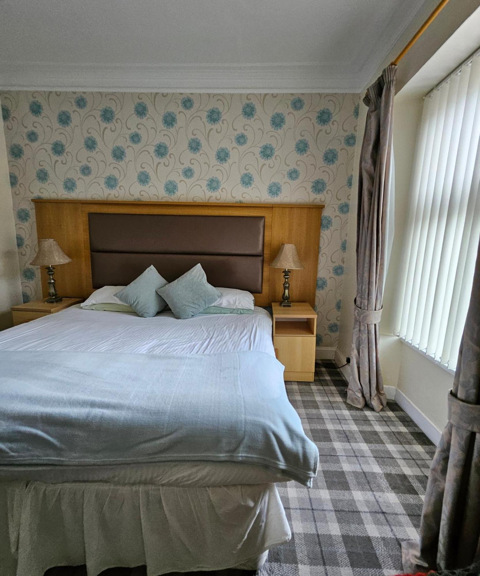 Station Hotel Portsoy Exterior photo