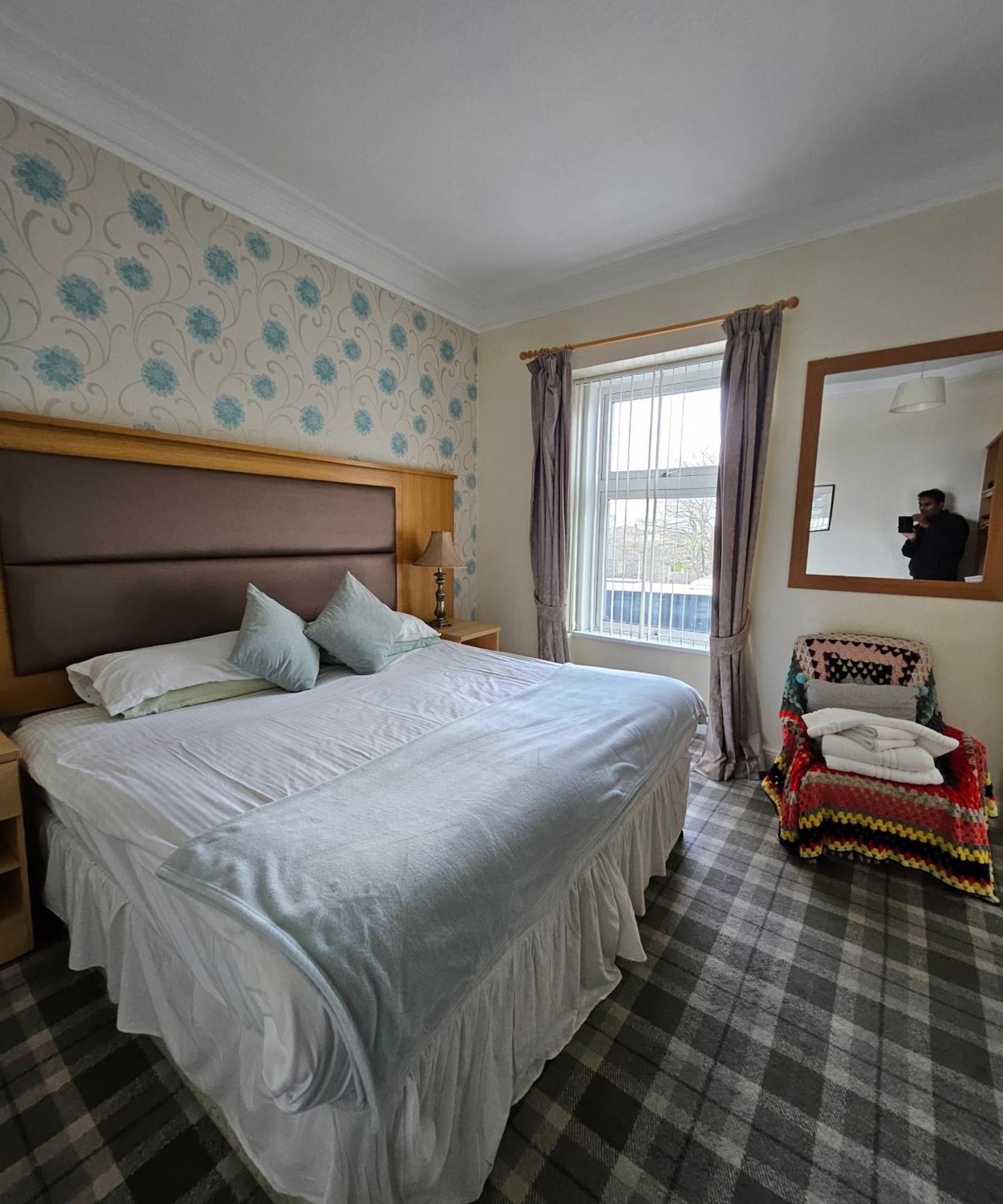 Station Hotel Portsoy Exterior photo
