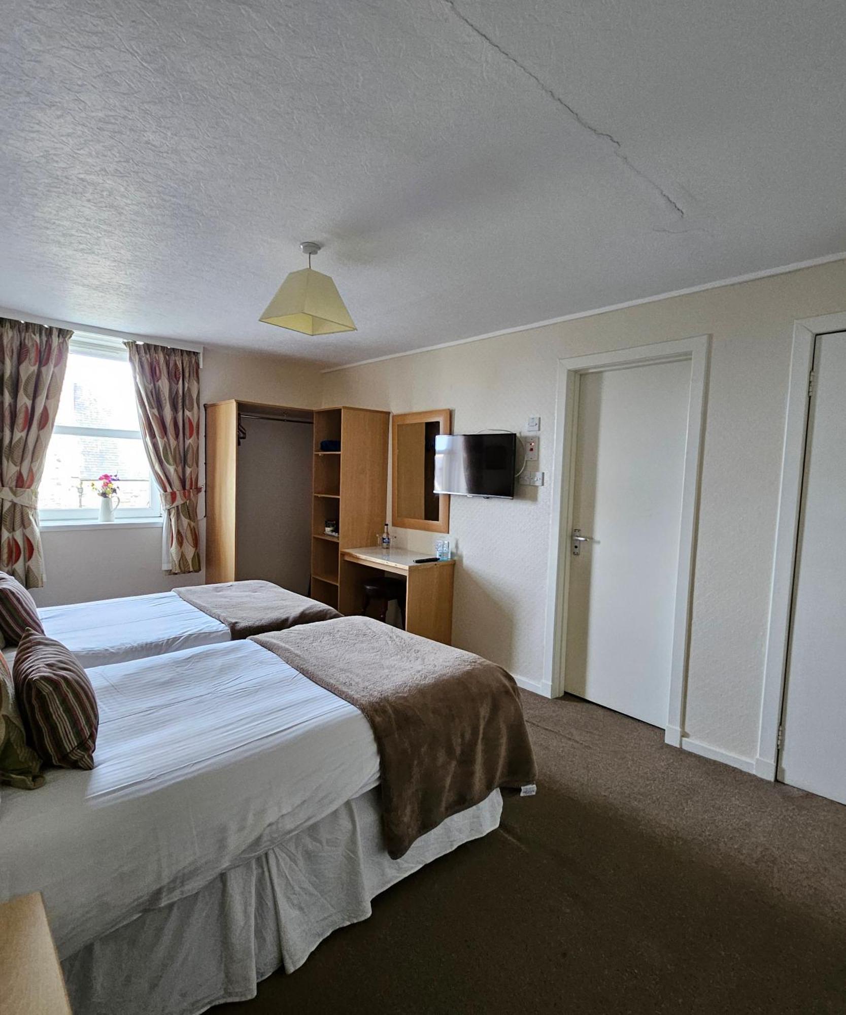 Station Hotel Portsoy Exterior photo