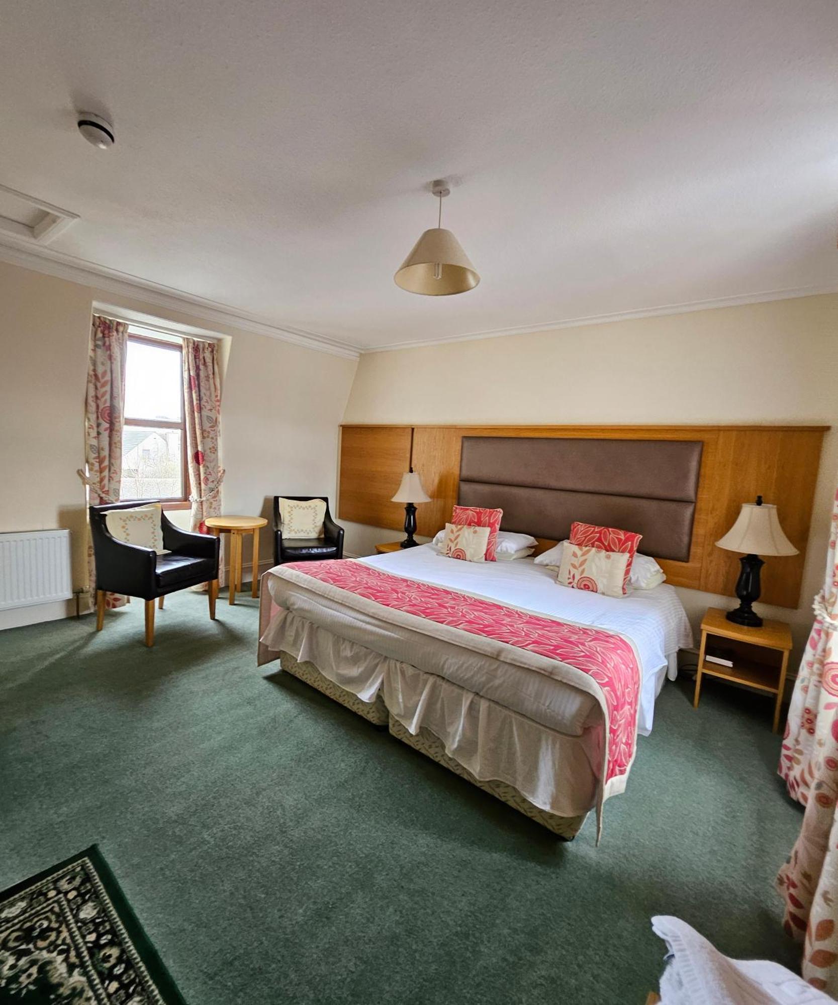 Station Hotel Portsoy Exterior photo