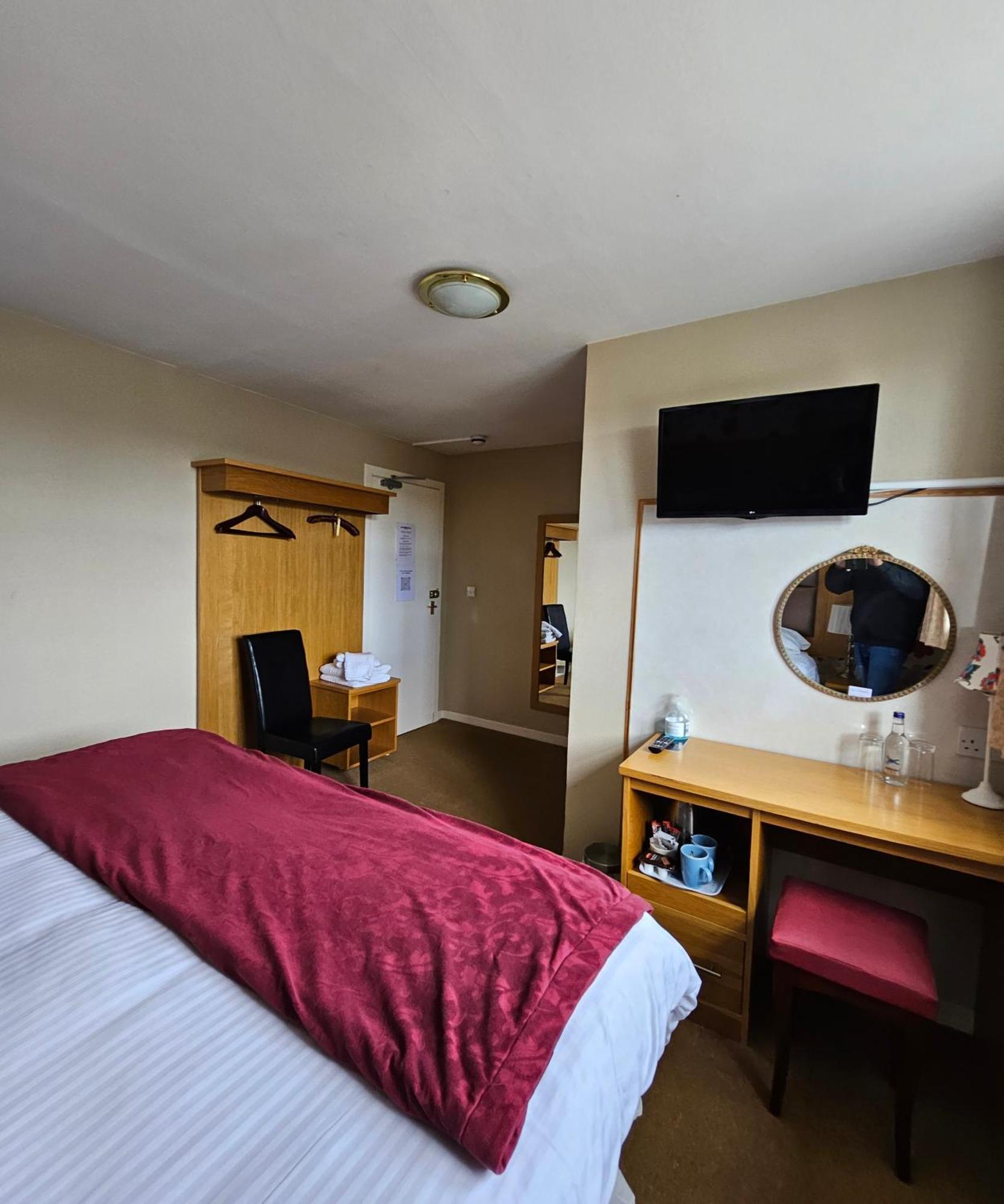 Station Hotel Portsoy Exterior photo