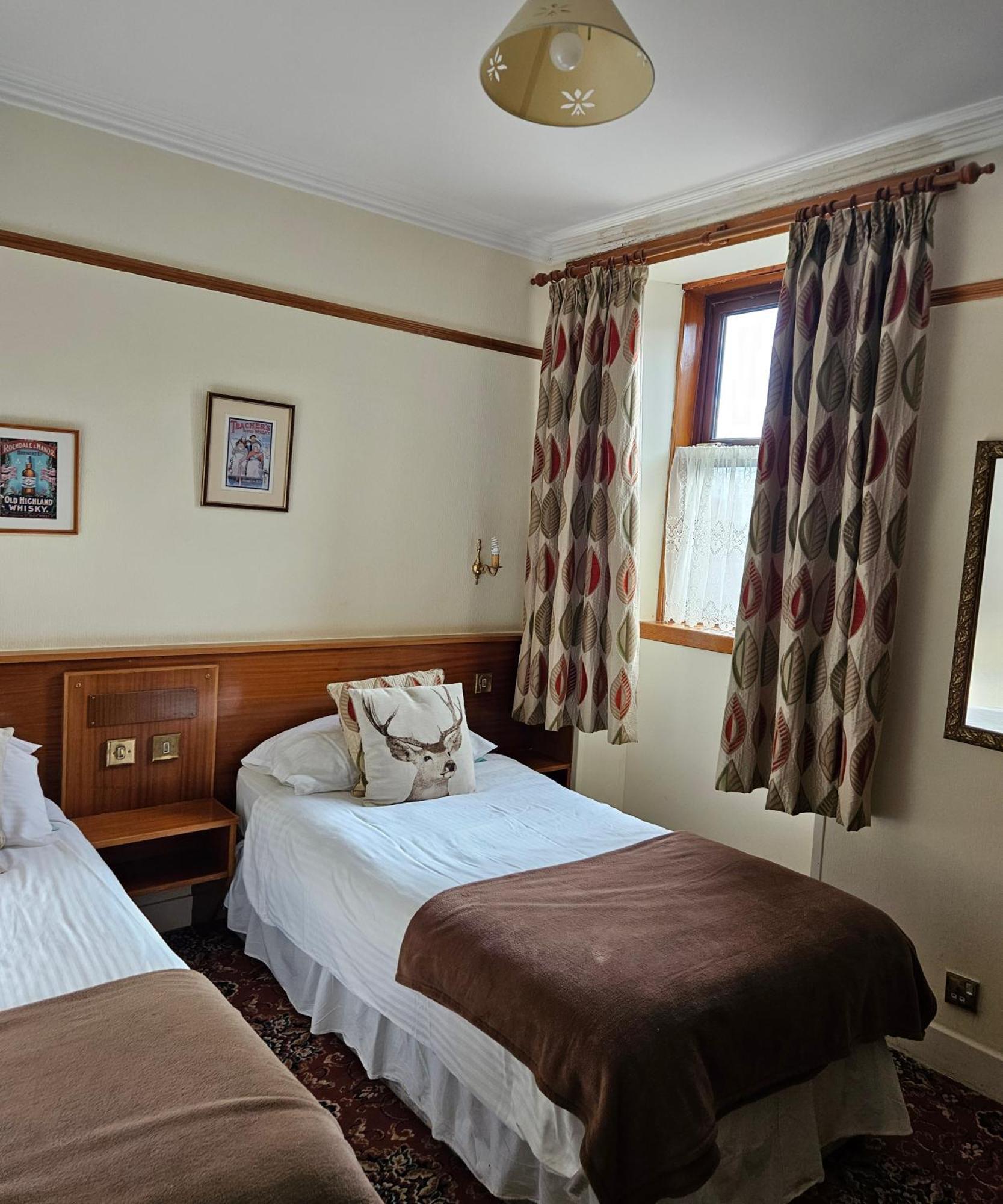 Station Hotel Portsoy Exterior photo